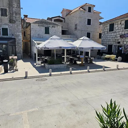 Jere Old Town Konukevi 3*