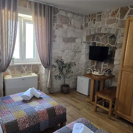Jere Old Town Rogoznica (Sibenik-Knin)
